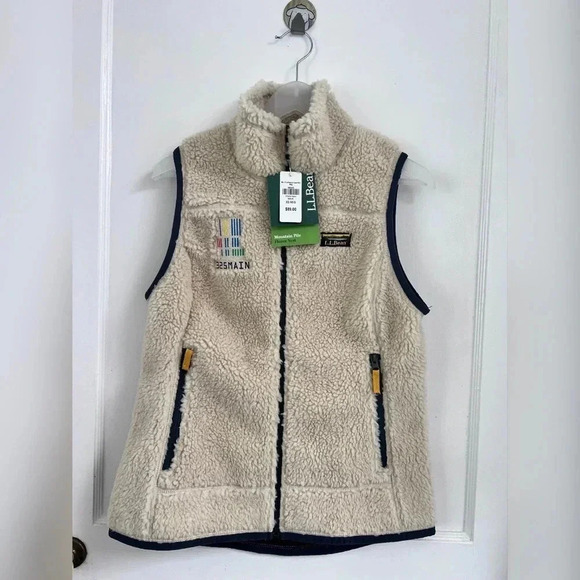 L.L. BEAN WOMEN’S MOUNTAIN PILE FLEECE
VEST NEW WITH TAG SIZE XS - Picture 1 of 5